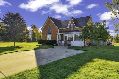 /international/us/2950-w-hyde-road-carsonville-mi-110108234387/