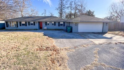 /international/us/13408-thompson-road-edmond-ok-110108885603/