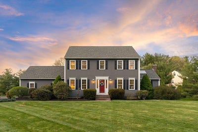 /international/us/2-greenbrier-drive-westford-ma-110107829132/