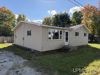 /international/us/205-e-eastern-avenue-l-anse-mi-110120088784/