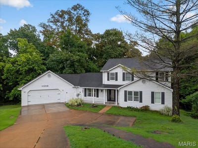 /international/us/1230-woodridge-trails-drive-fenton-mn-110101222086/?lang=en