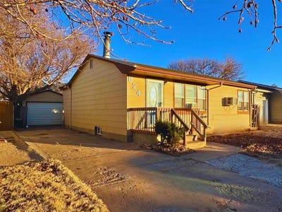/international/us/824-westlawn-drive-dodge-city-ks-110106255359/