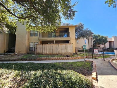 /international/us/1202-thorpe-ln-san-marcos-tx-110105391477/