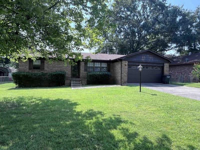 /international/us/215-berkshire-circle-jacksonville-ar-110108153621/