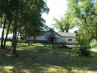 /international/us/1523-bridge-street-humboldt-ks-110101548126/