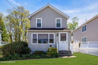 /international/us/17-howland-place-long-branch-nj-110107663440/