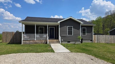 /international/us/653-sullivan-rd-beaver-wv-110107548161/