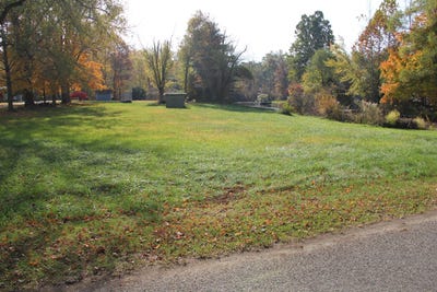 /international/us/70492-beach-drive-edwardsburg-mi-110095444265/