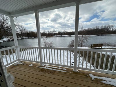 /international/us/815-w-douglas-road-mishawaka-in-110107894145/
