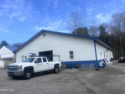 /international/us/275-1-2-s-main-street-gloversville-ny-110107605672/