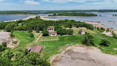 /international/us/44662-county-highway-31-pelican-rapids-mn-110108583801/