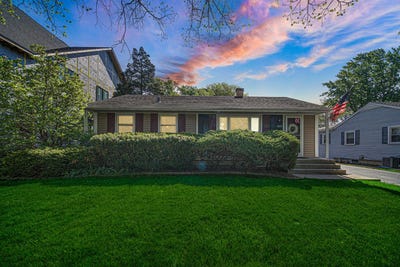 /international/us/4937-woodward-avenue-downers-grove-il-110108033473/