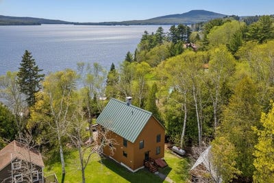 /international/us/110-lakeside-lodges-road-rangeley-me-110108253872/