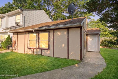 /international/us/123-lexington-boulevard-barnegat-nj-110108713902/