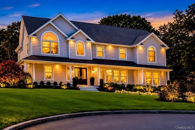 /international/us/6-magnolia-court-east-moriches-ny-110119963987/