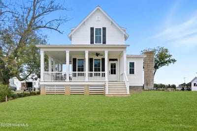/international/us/111-stonewall-lane-edenton-nc-110103295070/