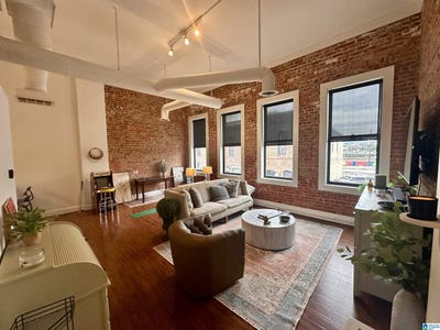 /international/us/2112-morris-avenue-birmingham-al-110108337528/
