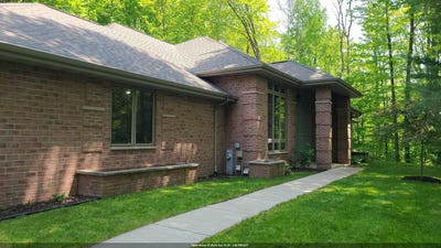 /international/us/5955-wood-brook-circle-little-suamico-wi-110099873466/?lang=zh-tw