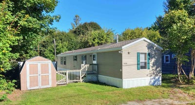 /international/us/23374-elm-avenue-dollar-bay-mi-110119994264/