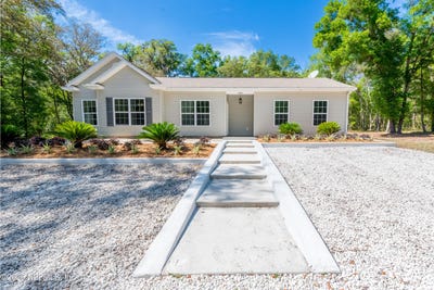 /international/us/4940-devils-den-road-keystone-heights-fl-110120623006/