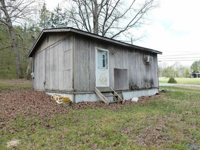 /international/us/2330-ligon-springs-road-russellville-al-110106982159/