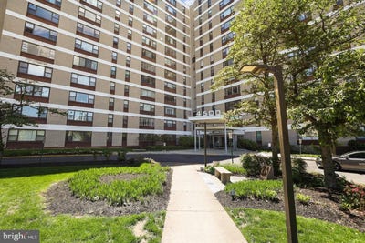 /international/us/4600-duke-street-alexandria-va-110108267110/