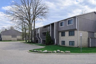 /international/us/29860-w-12-mile-road-farmington-hills-mi-110109082292/