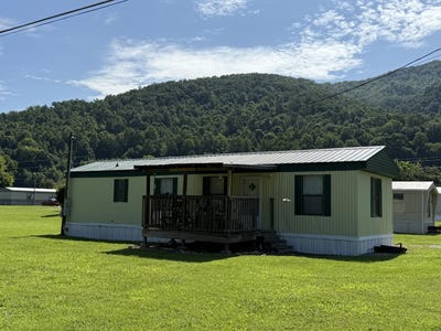 /international/us/record-way-hwy-321-cosby-tn-110101166756/