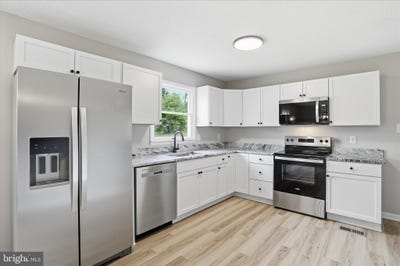 /international/us/381-mellon-e-road-hedgesville-wv-110107286602/