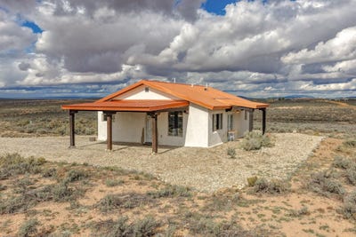 /international/us/18-sacred-vista-el-prado-nm-110120557884/