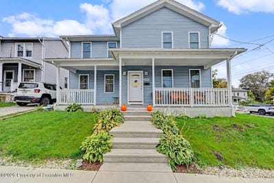 /international/us/2000-electric-street-dunmore-pa-110120417935/
