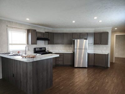 /international/us/3701-2nd-st-coralville-ia-110107230144/