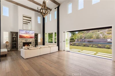 /international/us/12213-cortona-place-riverside-ca-110109101944/