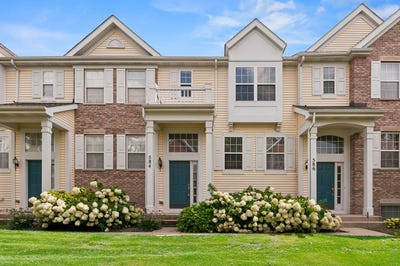 /international/us/584-lincoln-station-drive-oswego-il-110109884243/