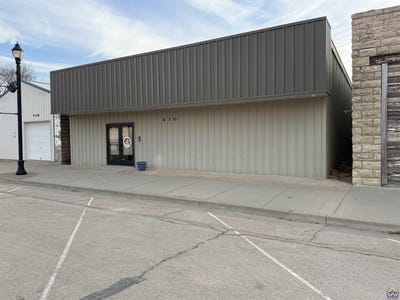 /international/us/410-main-st-rossville-ks-110105736814/
