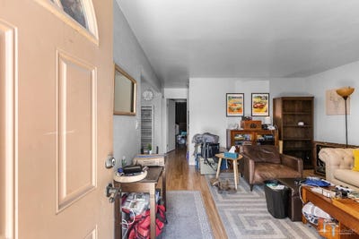 /international/us/213-hayes-street-tehachapi-ca-110101339105/?lang=zh-cn