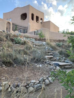 /international/us/209-ribak-lane-taos-nm-110097886894/
