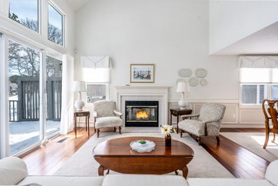 /international/us/29-pine-grove-village-yarmouth-port-ma-110106378554/