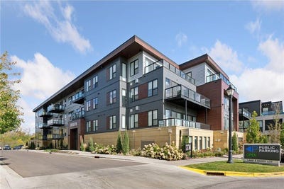 /international/us/253-lake-street-e-wayzata-mn-110107956802/