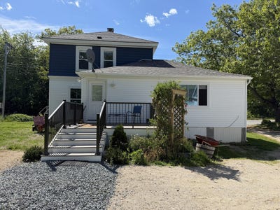 /international/us/1137-route-1-gouldsboro-me-110108662973/