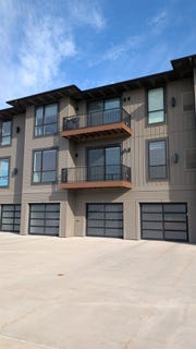 /international/us/1351-13th-ave-se-sioux-center-ia-110107268098/