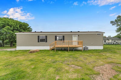 /international/us/12625-main-street-cross-timbers-mo-110107926447/