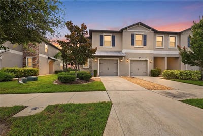 /international/us/15548-florence-hollow-place-sun-city-center-fl-110119638514/