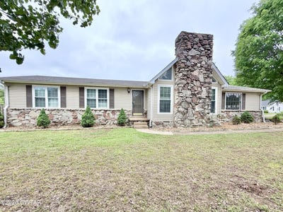 /international/us/8-lake-avenue-jackson-tn-110107999182/