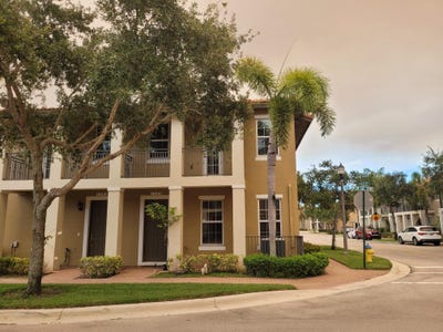 /international/us/1145-sw-147th-terrace-pembroke-pines-fl-110108913140/