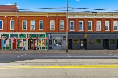 /international/us/275-main-street-south-berwick-me-110105632743/