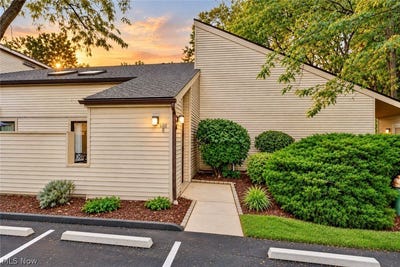 /international/us/1460-cedarwood-drive-westlake-oh-110120079801/