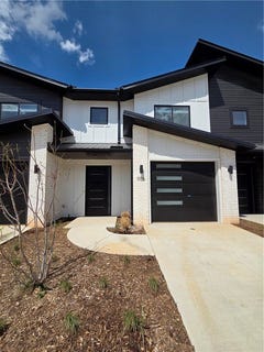 /international/us/1106-emilia-avenue-lowell-ar-110107207176/