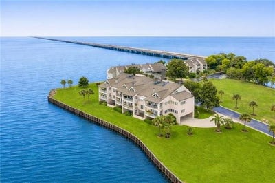 /international/us/303-mariners-island-boulevard-mandeville-la-110107601658/