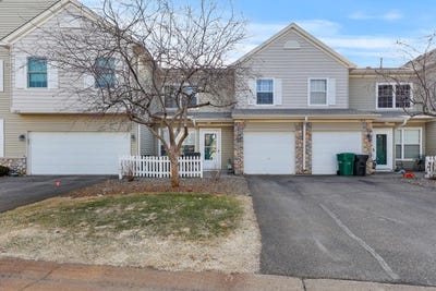 /international/us/1915-bluestem-lane-shoreview-mn-110107720324/